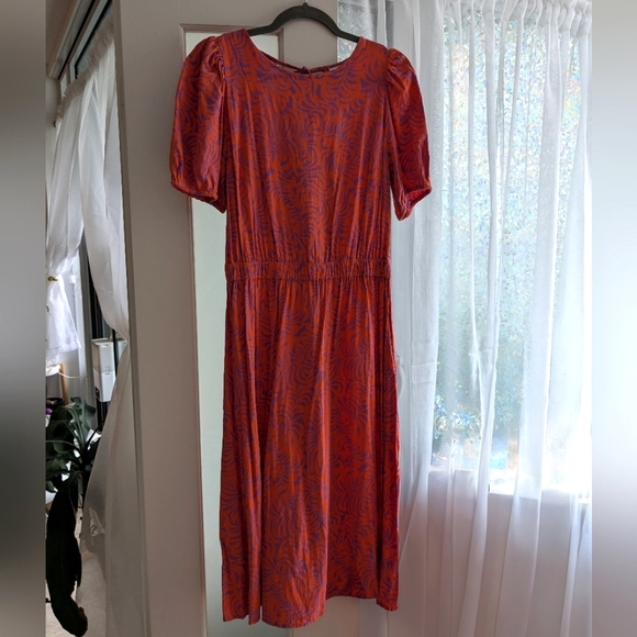 Fun and bright dress - Picture 2 of 6